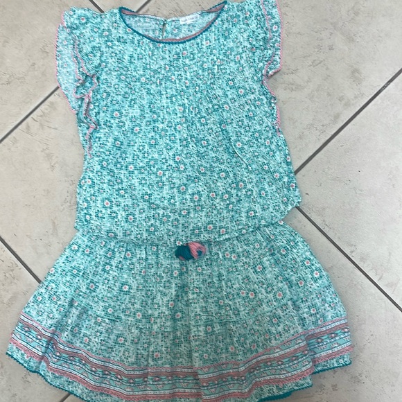 A set very summery and very cute!